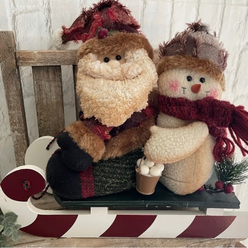 Farmhouse Santa Snowman Candycane Sleigh Table Decoration NWOT!